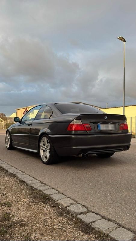 Gebraucht BMW 320 150 PS (110 kW) 2006 Grau Coupé
