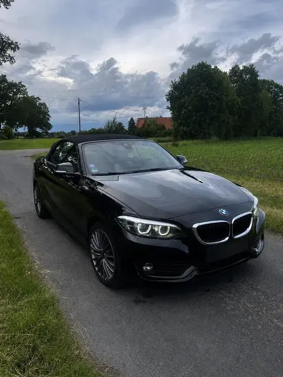 Gebraucht BMW 218 136 PS (100 kW) 2018 Schwarz Cabrio