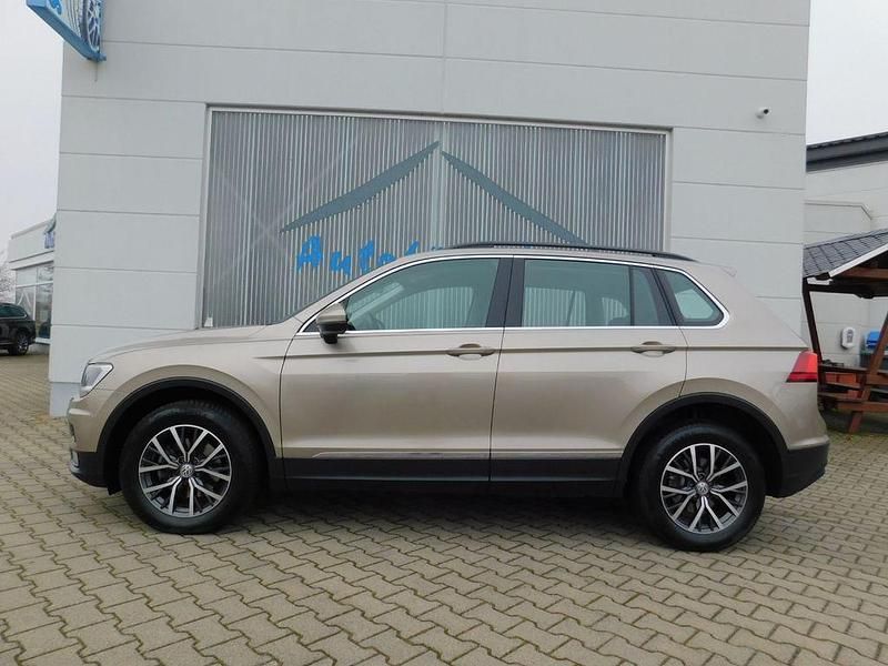 Gebraucht VW Tiguan Comfortline 150 PS (110 kW) 2018 Beige SUV