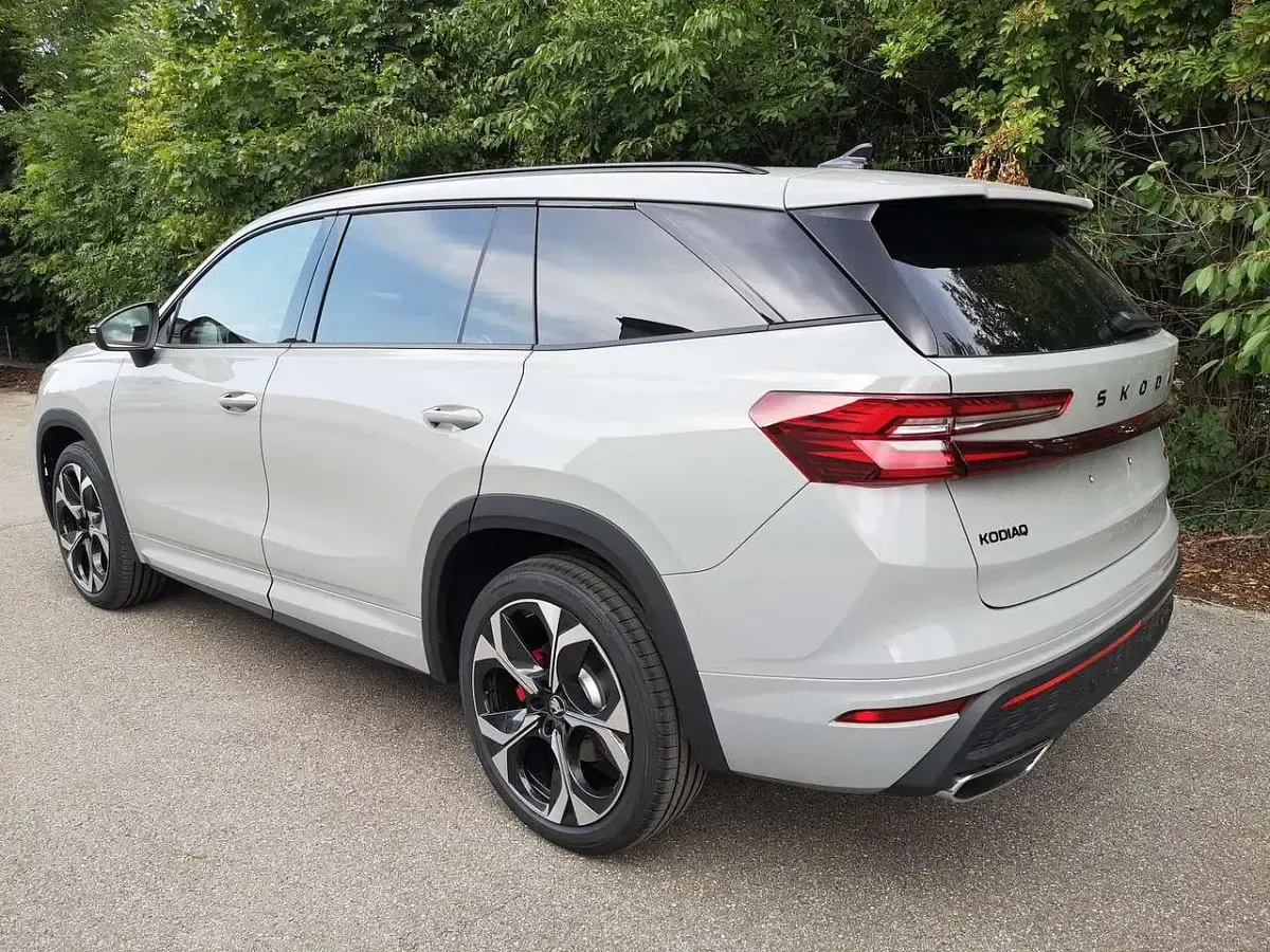 Neu Skoda Kodiaq RS 265 PS (194 kW) 2026 Graphitgrau metallic SUV