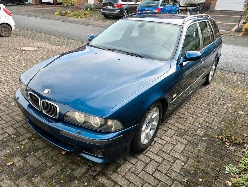 Blau Gebraucht 1999 BMW 540 M Sport Kombi | 7.000 € (Fairer Preis) - Bild 1/4