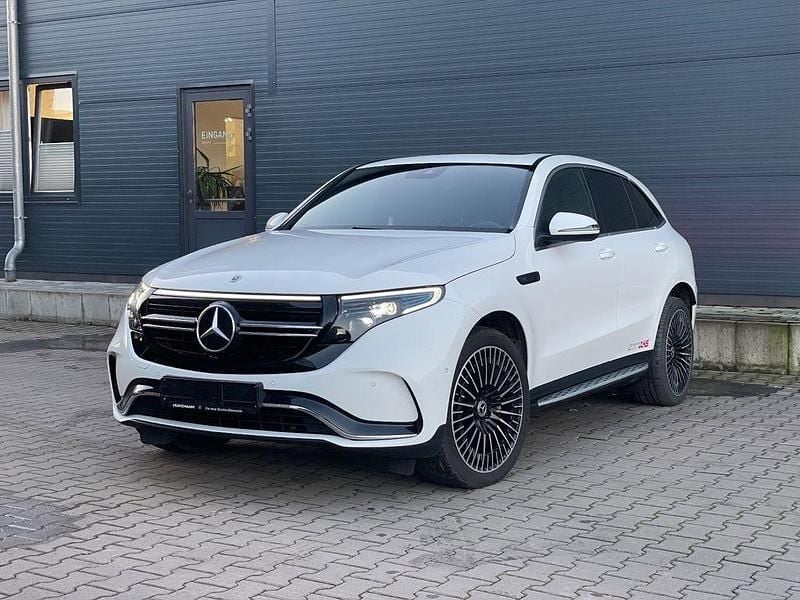 Weiß Gebraucht 2022 Mercedes EQC400 AMG SUV | 39.900 € (Etwas zu teuer) - Bild 1/4