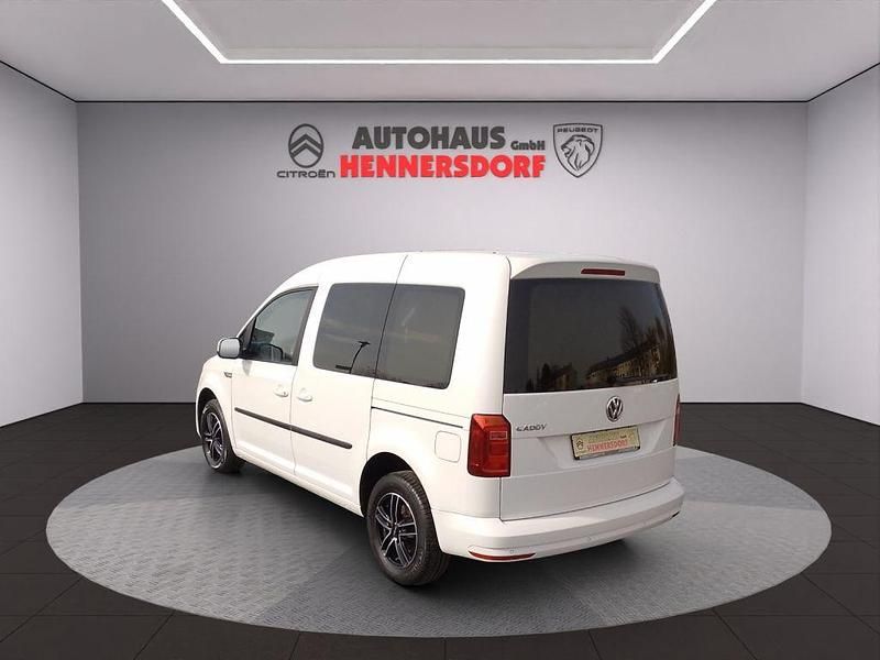 Gebraucht VW Caddy Trendline 102 PS (75 kW) 2019 Weiß Van / Kleinbus