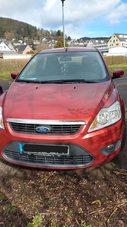 Gebraucht Ford Focus 101 PS (74 kW) 2008 Rot Limousine