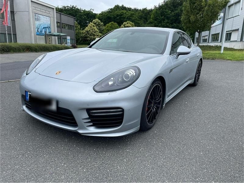 Silber Gebraucht 2013 Porsche Panamera GTS Limousine | 43.900 € (Guter Preis) - Bild 1/4