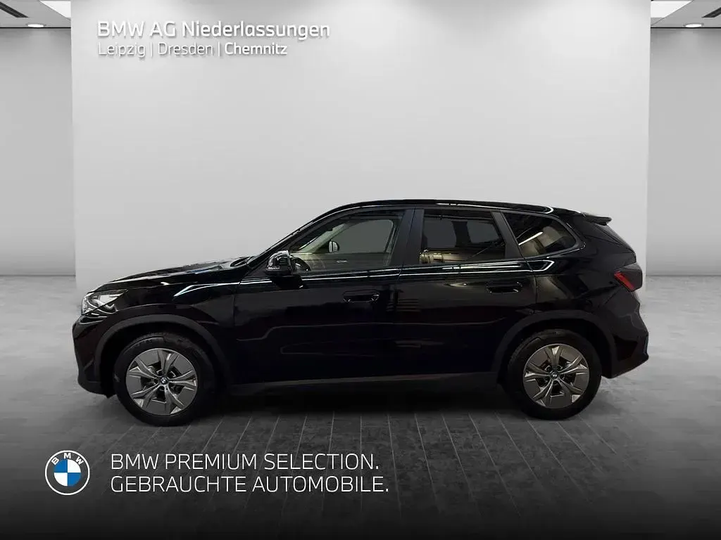 Gebraucht BMW iX1 Performance 200 kW (272 PS) 2023 Schwarz SUV