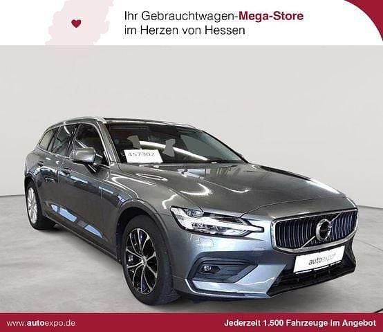 Osmium grey metallic Gebraucht 2021 Volvo V60 Momentum Kombi | 19.090 € (Superpreis) - Bild 1/4