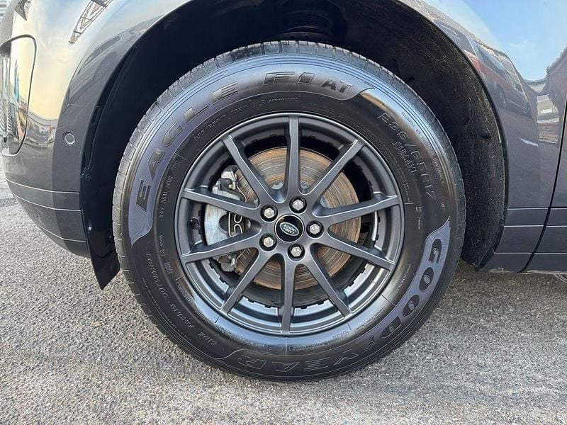 Gebraucht Land Rover Range Rover evoque 163 PS (119 kW) 2022 Carpathian grey SUV