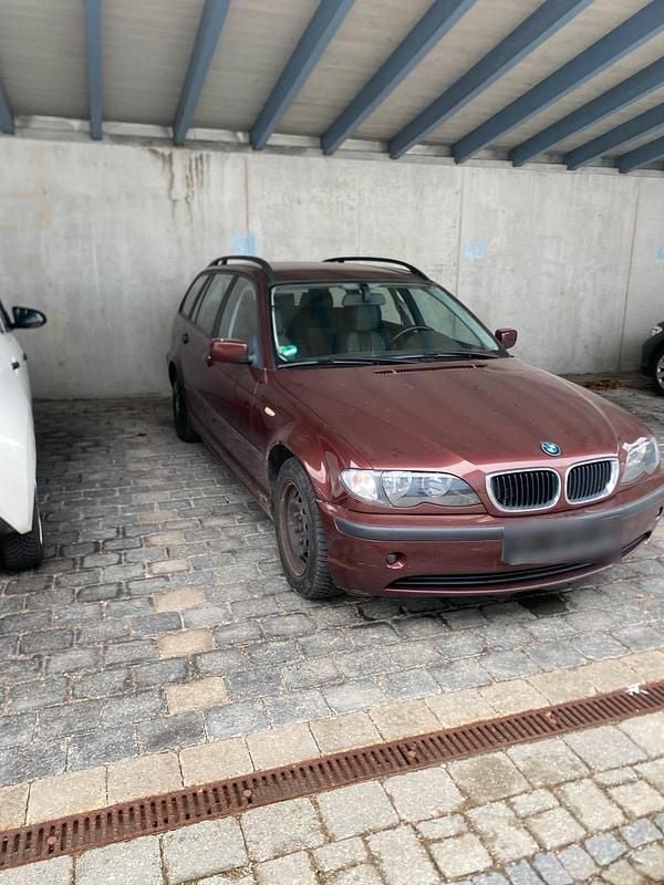 Gebraucht BMW 318 143 PS (105 kW) 2003 Rot Kombi