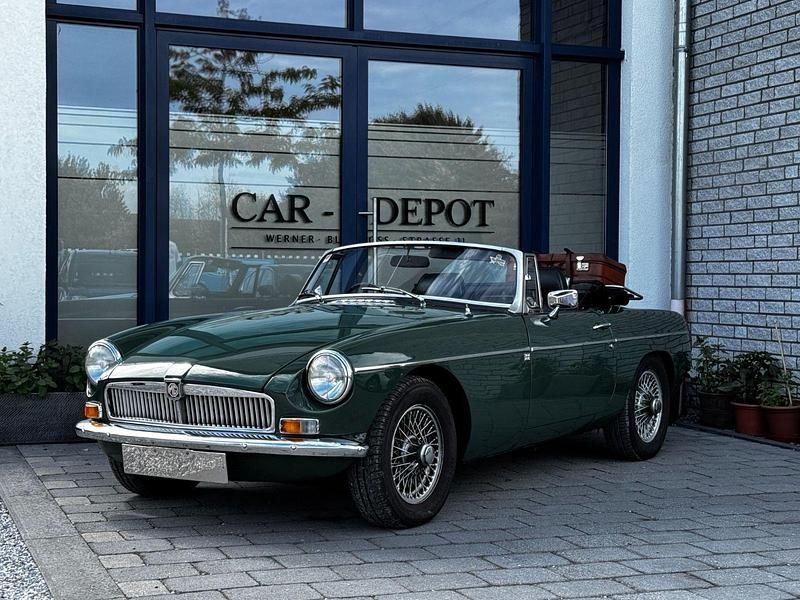 Grün Gebraucht 1978 MG B Cabrio | 16.999 € - Bild 1/4