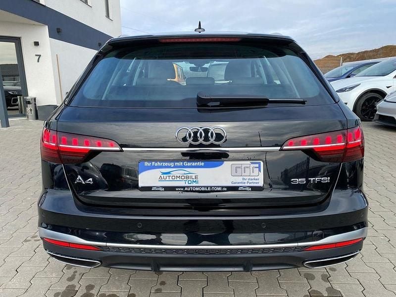Gebraucht Audi A4 S-Line 150 PS (110 kW) 2025 Schwarz Kombi
