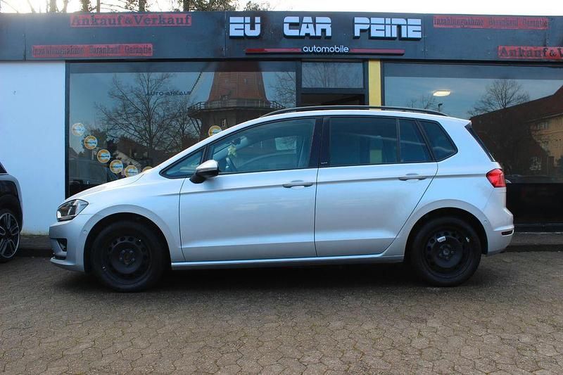 Silber Gebraucht 2016 VW Golf Sportsvan Allstar Van / Kleinbus | 11.299 € (Guter Preis) - Bild 1/4