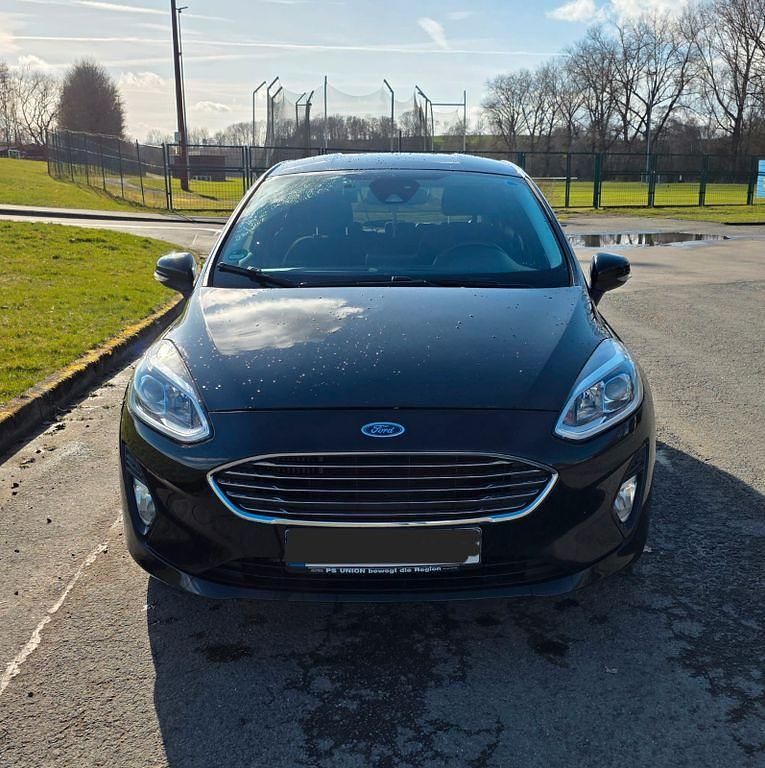 Gebraucht Ford Fiesta Titanium 120 PS (88 kW) 2018 Schwarz Kleinwagen