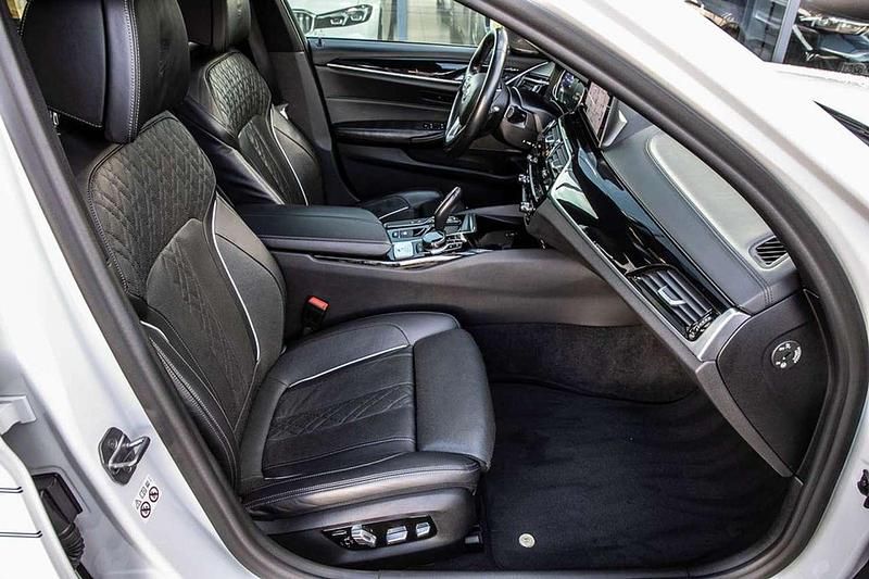 Gebraucht Alpina D5 387 PS (284 kW) 2018 Mineralweiß metallic Kombi