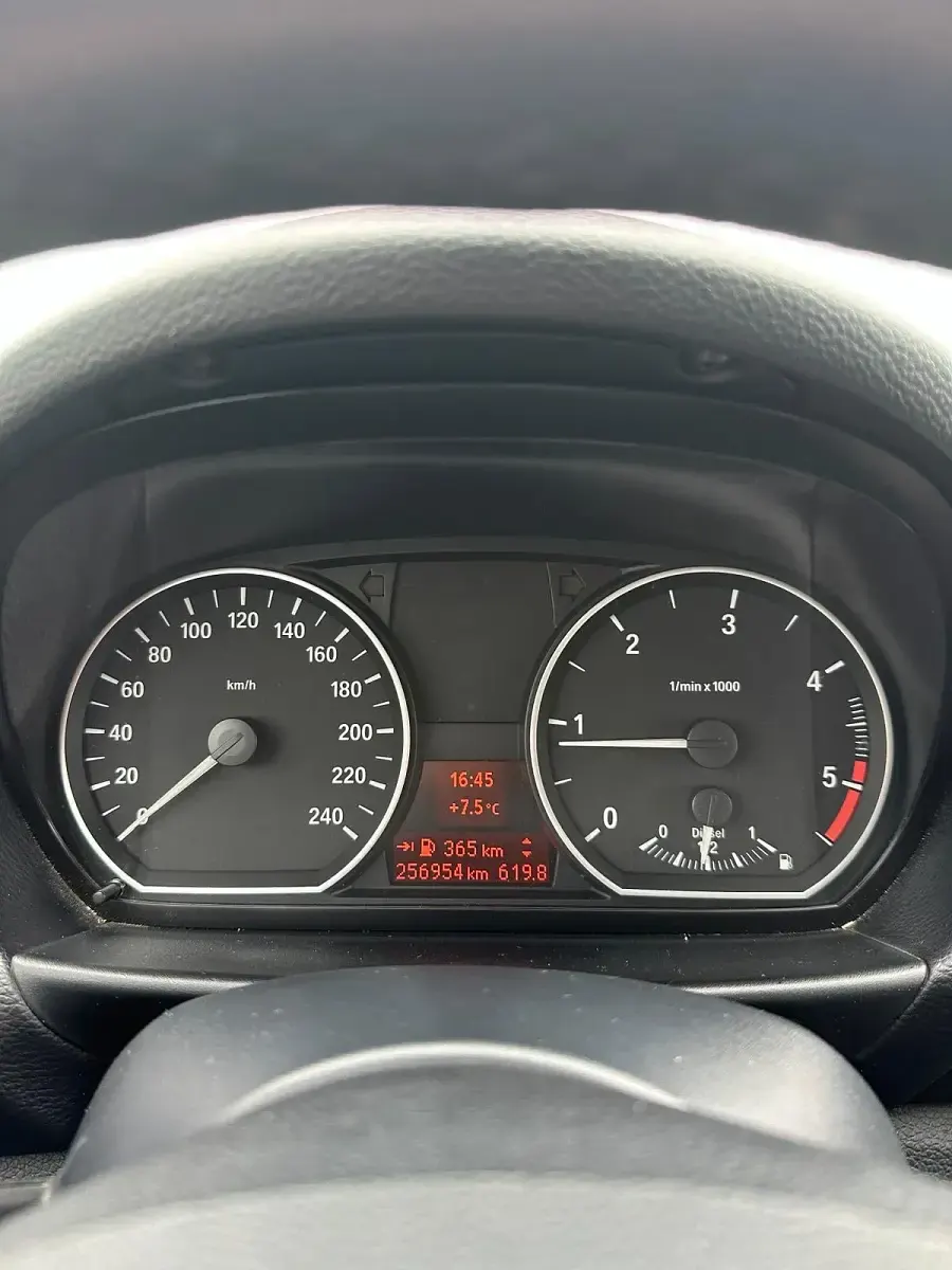 Gebraucht BMW 118 143 PS (105 kW) 2007 Schwarz Kleinwagen
