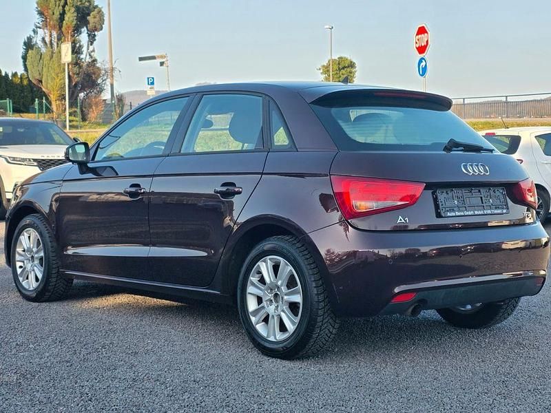 Gebraucht Audi A1 Sportback Attraction 86 PS (63 kW) 2014 Violet Kleinwagen
