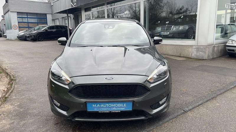 Gebraucht Ford Focus ST-Line 150 PS (110 kW) 2017 Grau Limousine
