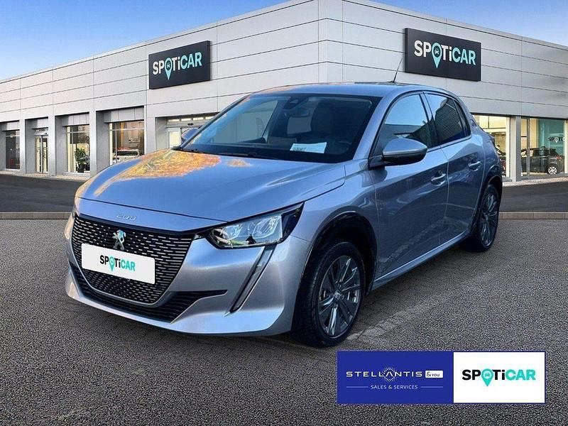 Graulackierung (metallic) Gebraucht 2021 Peugeot e-208 Allure Kleinwagen | 15.690 € (Fairer Preis) - Bild 1/4