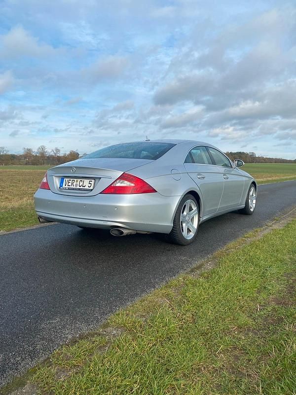 Gebraucht Mercedes CLS320 224 PS (164 kW) 2006 Silber Limousine