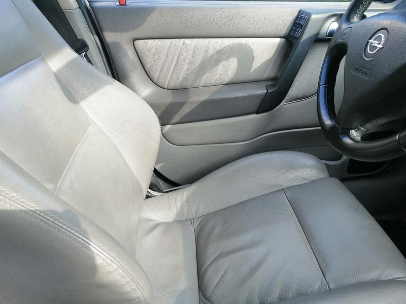 Gebraucht Opel Astra Comfort 147 PS (108 kW) 2003 Silber Kombi