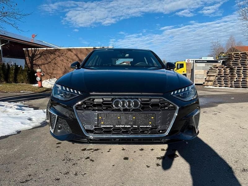 Gebraucht Audi A4 S-Line 190 PS (139 kW) 2021 Mythosschwarz Limousine
