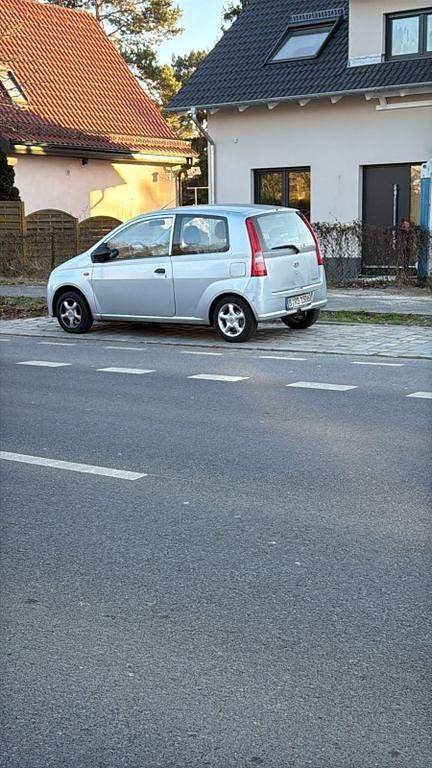 Gebraucht Daihatsu Cuore Plus 58 PS (42 kW) 2003 Grau Kleinwagen