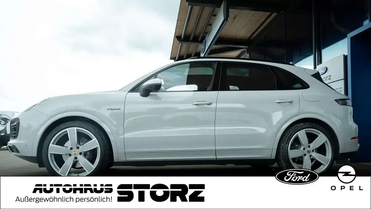 Gebraucht Porsche Cayenne Platinum Edition 462 PS (339 kW) 2022 Grau SUV
