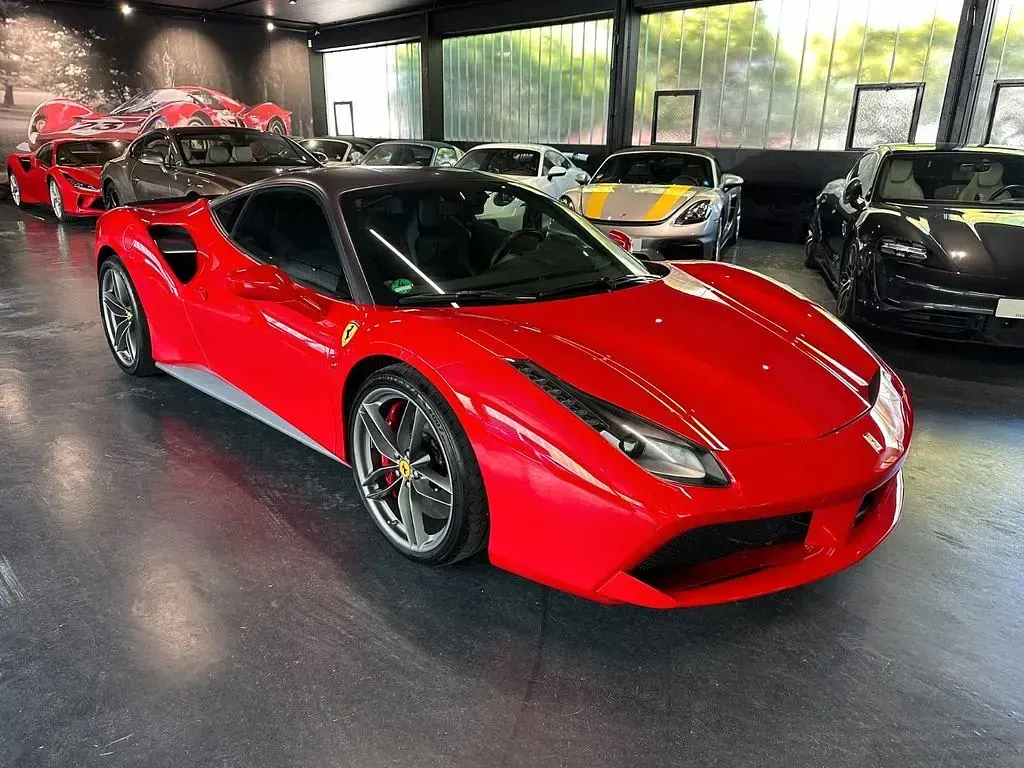 Gebraucht Ferrari 488 669 PS (492 kW) 2015 Rot Coupé