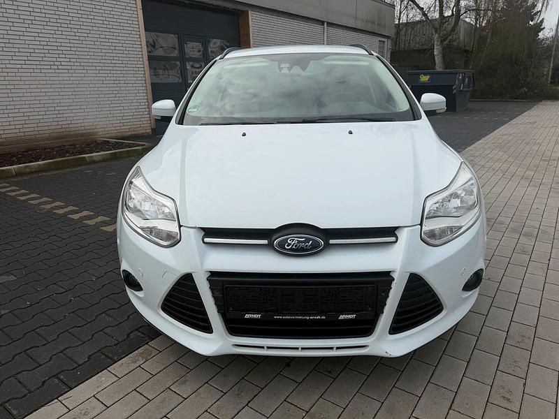 Brugt Ford Focus Titanium 116 HK (85 kW) 2014 Hvid Stationcar