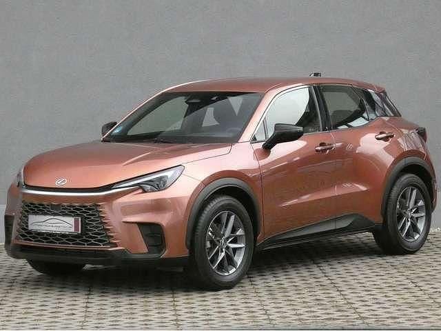Gebraucht Lexus LBX 136 PS (100 kW) 2024 Kupferrot SUV