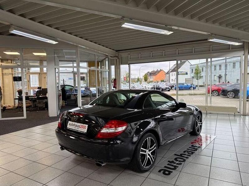Gebraucht Mercedes SLK200 163 PS (119 kW) 2007 Schwarz Cabrio