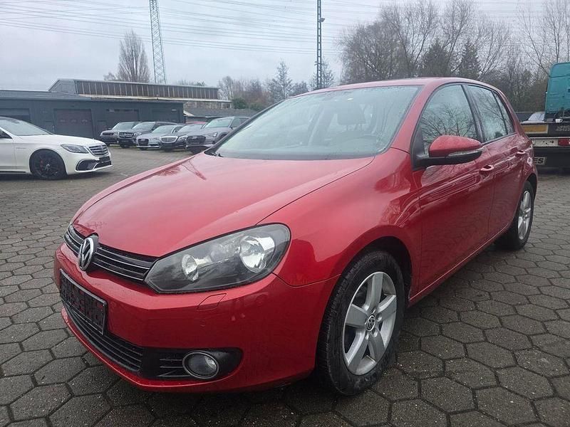 Gebraucht VW Golf VI Comfortline 105 PS (77 kW) 2010 Rot Kleinwagen