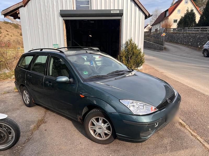 Gebraucht Ford Focus 100 PS (73 kW) 2002 Grün Kombi