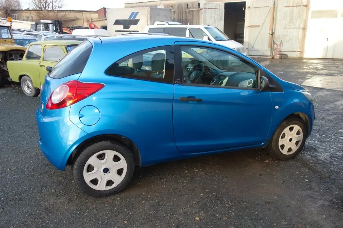 Używany Ford Ka 69 KM (50 kW) 2009 Niebieski Hatchback