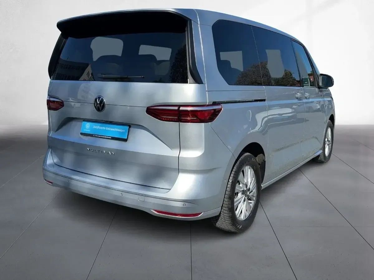 Używany VW Multivan Life 150 KM (110 kW) 2024 Minivan