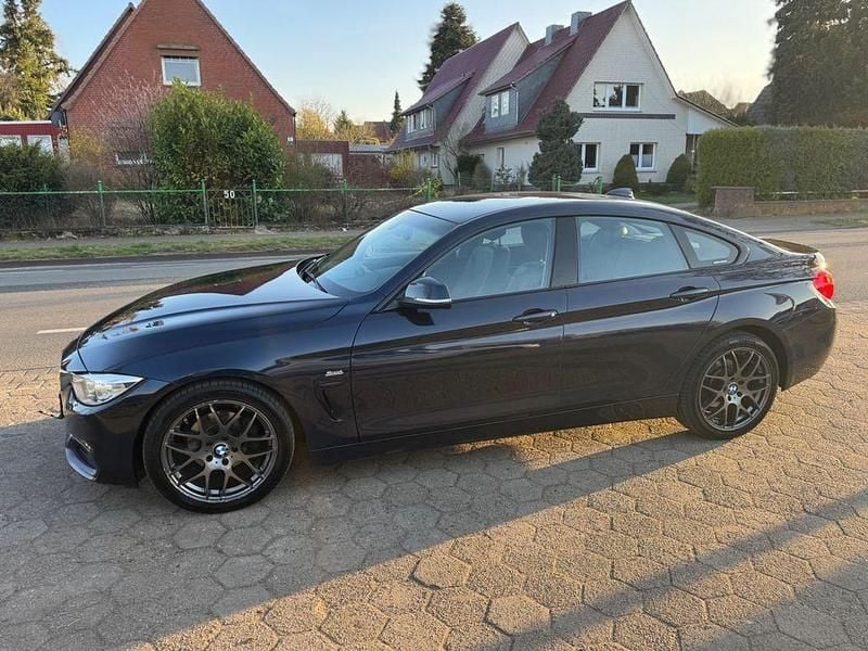 Blau Gebraucht 2016 BMW 418 Gran Coupé Sport Line Coupé | 12.990 € (Guter Preis) - Bild 1/4