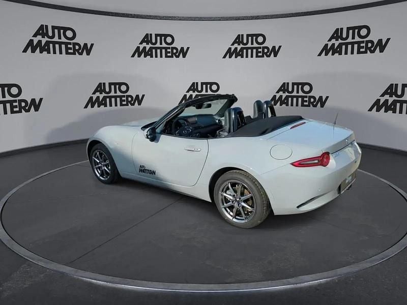 Neu Mazda MX5 Exclusive-Line 97 PS (71 kW) 2026 Grau Cabrio