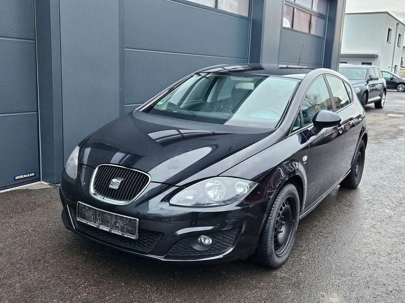 Gebraucht 2011 Seat Leon Style Limousine | 2.450 € (Superpreis) - Bild 1/4