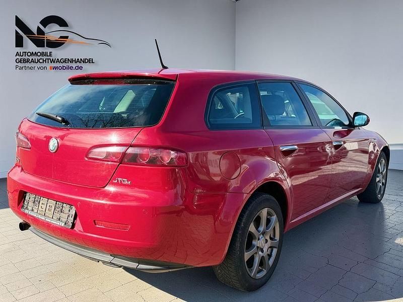 Gebraucht Alfa Romeo 159 170 PS (125 kW) 2010 Rot Kombi