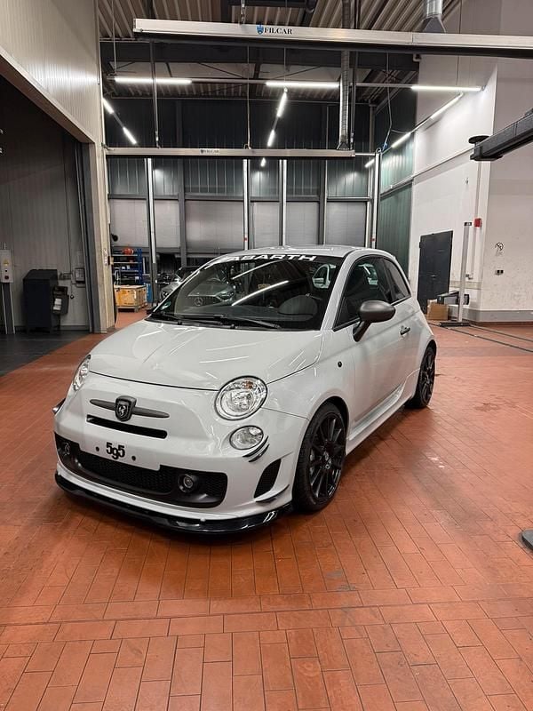 Grau Gebraucht 2016 Abarth 595 Competizione Kleinwagen | 12.500 € (Superpreis) - Bild 1/4