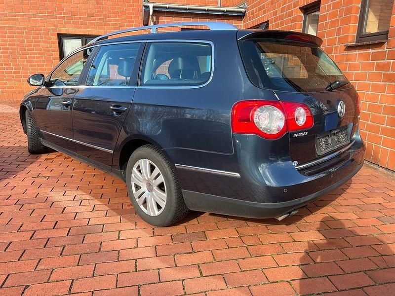 Gebraucht VW Passat Highline 140 PS (102 kW) 2007 Blau Kombi