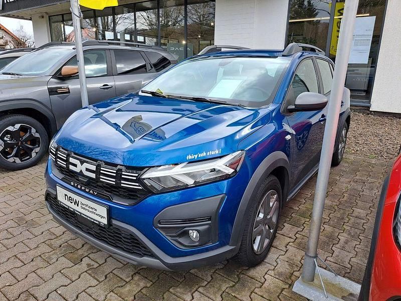 Gebraucht Dacia Sandero Expression 101 PS (74 kW) 2023 Blau Limousine