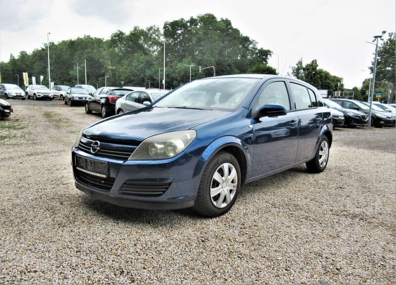 Blau Gebraucht 2005 Opel Astra Enjoy Limousine | 980 € (Guter Preis) - Bild 1/4