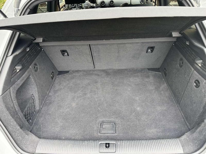 Gebraucht Audi A3 Sportback Ambition 110 PS (80 kW) 2016 Weiß Kleinwagen