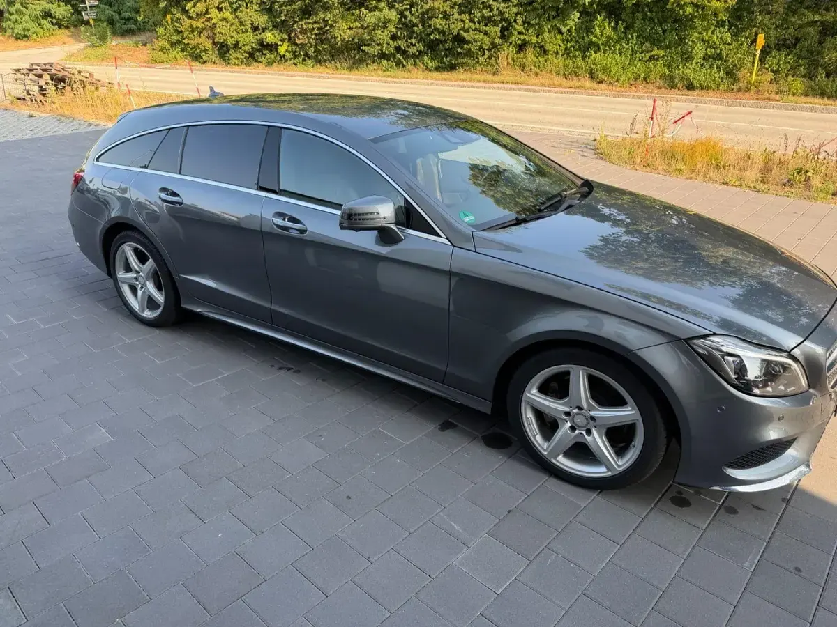 Gebraucht Mercedes CLS350 258 PS (189 kW) 2015 Grau Kombi
