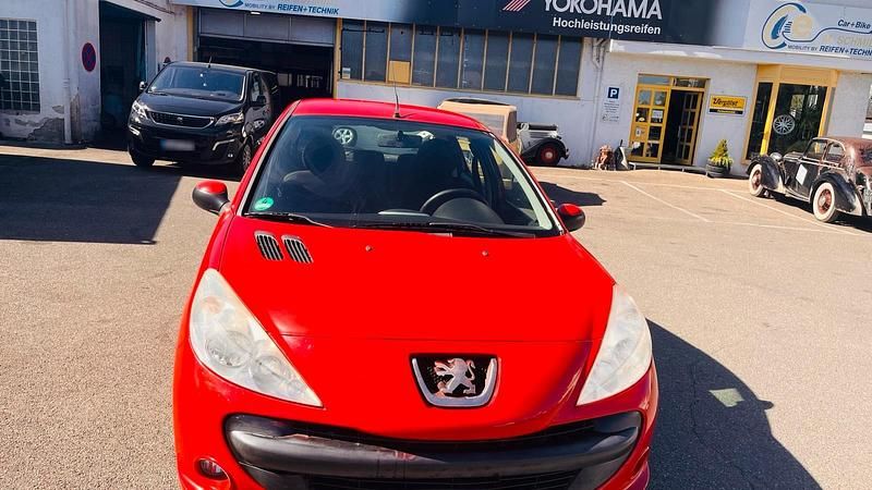 Gebraucht Peugeot 206 70 PS (51 kW) 2009 Rot Kleinwagen