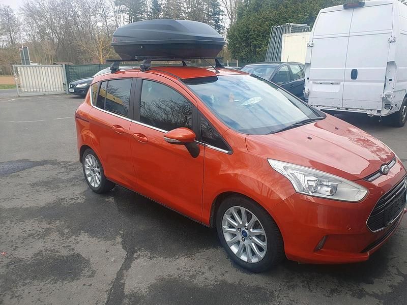 Gebraucht Ford B-MAX 101 PS (74 kW) 2015 Orange Van / Kleinbus