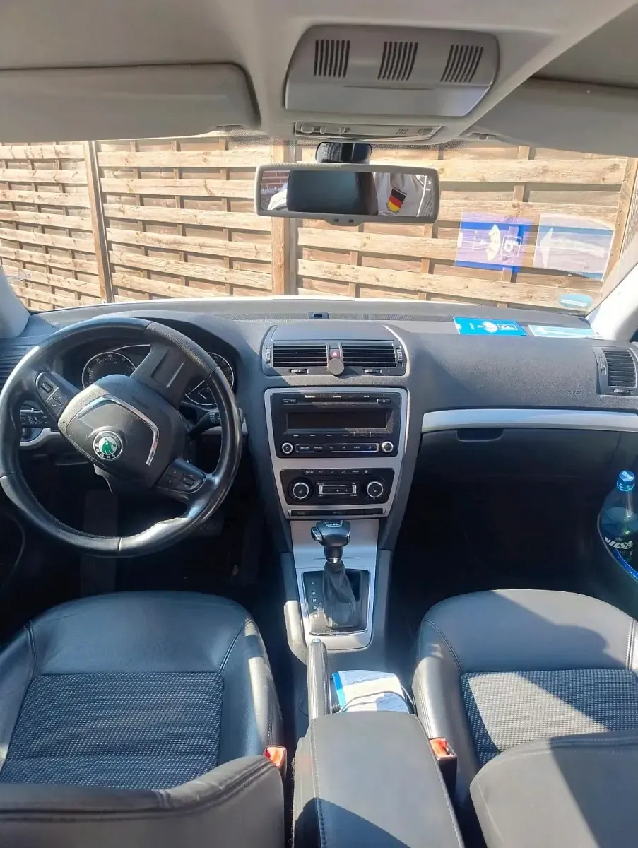 Gebraucht Skoda Octavia 2010 Weiß Kombi