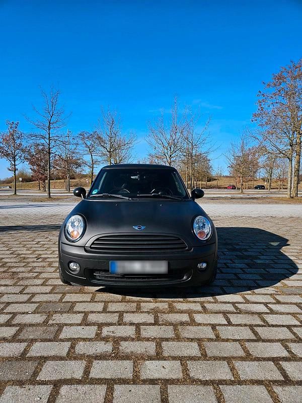Gebraucht Mini Cooper 95 PS (69 kW) 2009 Schwarz Kleinwagen