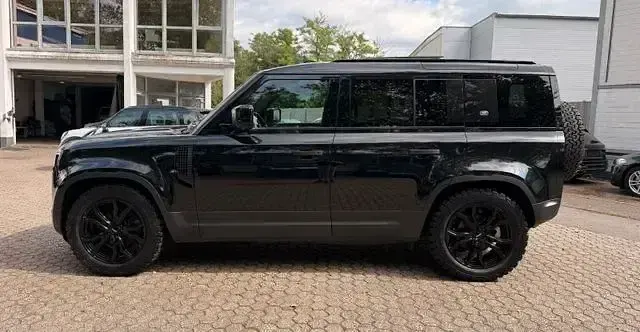 Gebraucht Land Rover Defender S 241 PS (177 kW) 2020 Santorini black SUV